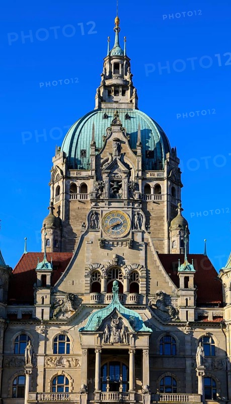 Entrance facade on Trammplatz