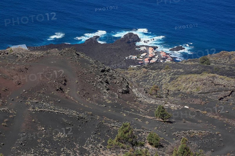 View of the coastal landscape from the volcano San Antonio near Los Canarios at Cap Fuencaliente