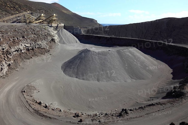 Shredder plant for lava rock at Punta de Fuencaliente