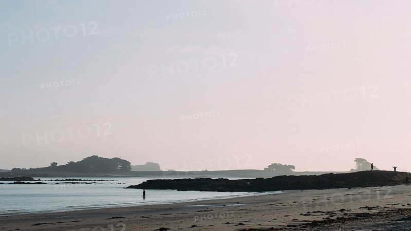 Early morning on the beach of Port Blanc