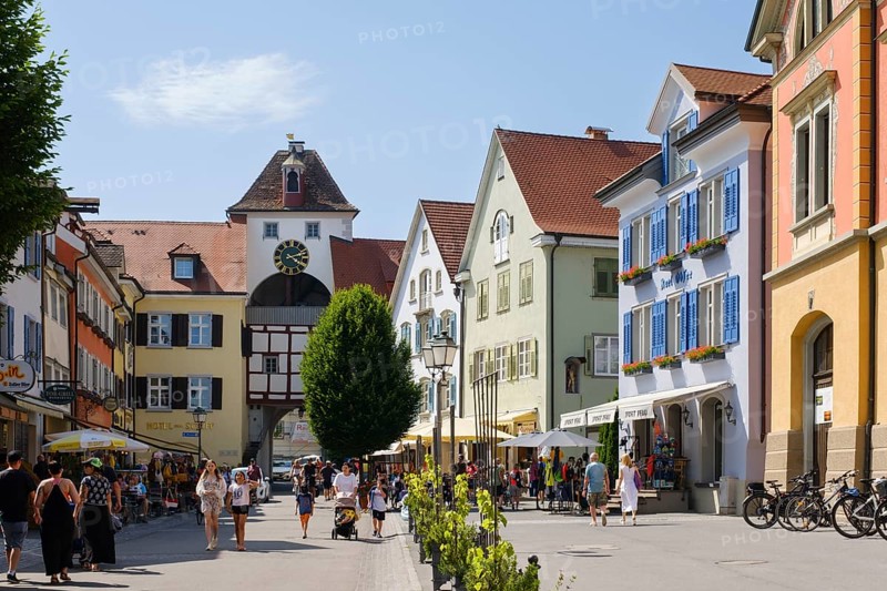 Pedestrian zone with Unterstadt-Tor, Meersburg