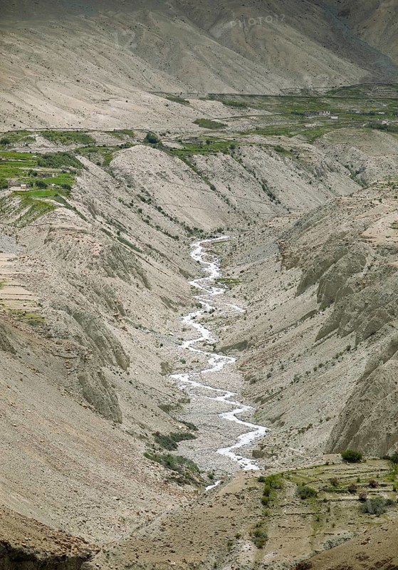 Khardung River, Khardung Valley