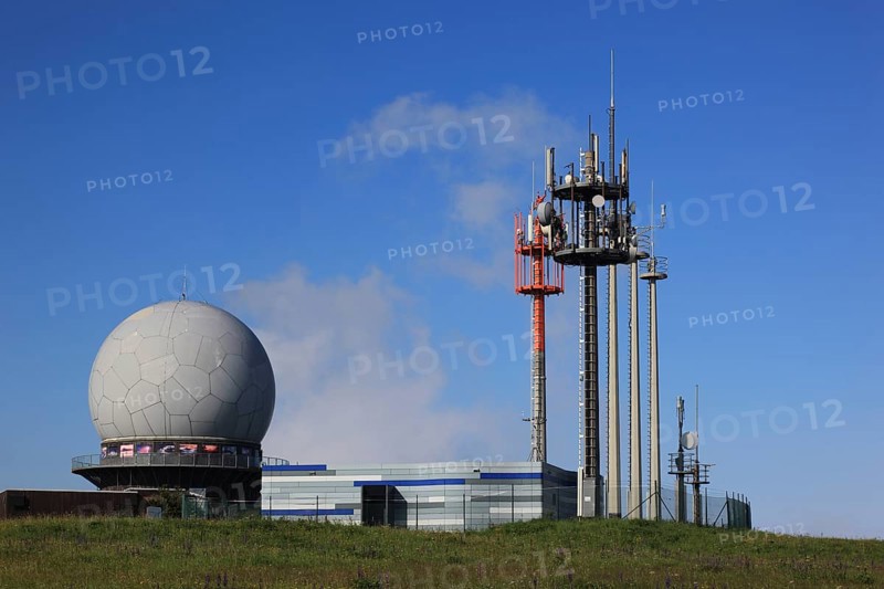 Radome, radar dome and radio relay station