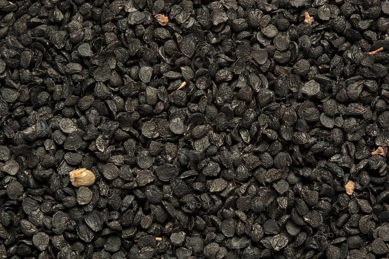 Garlic seeds, used as a kitchen spice and in natural medicine semen