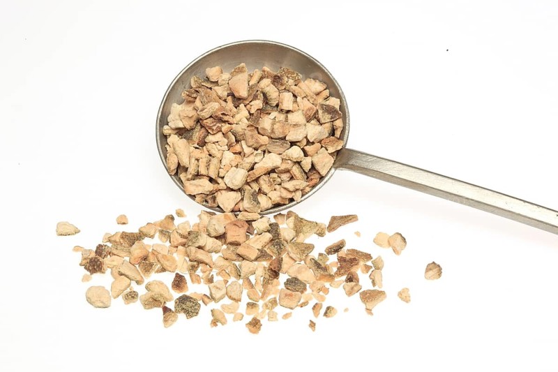 Dried curacao peel pieces, bitter orange
