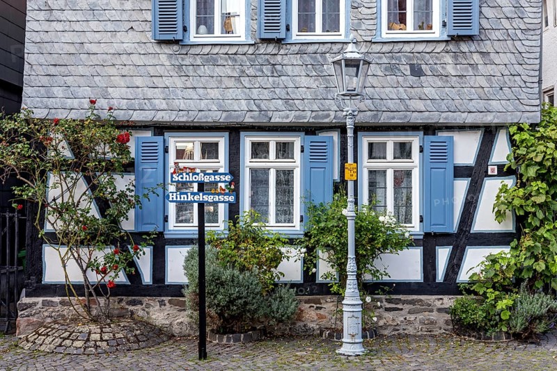 Idyll, historic half-timbered house with slate shingles