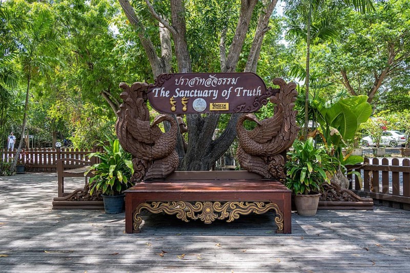 Sanctuary of Truth, Pattaya
