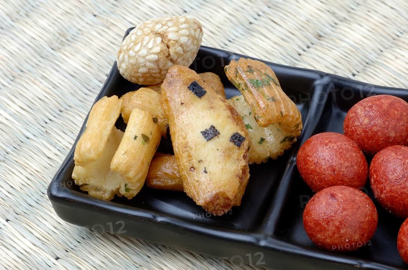 Rice biscuits, Japanese rice crackers