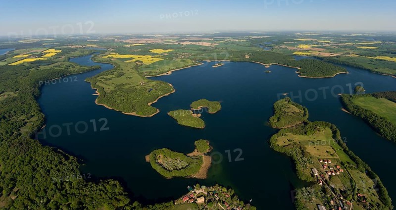 Carwitz Lake with Bohnenwerder peninsula and Bollenwerder, Steinwerder