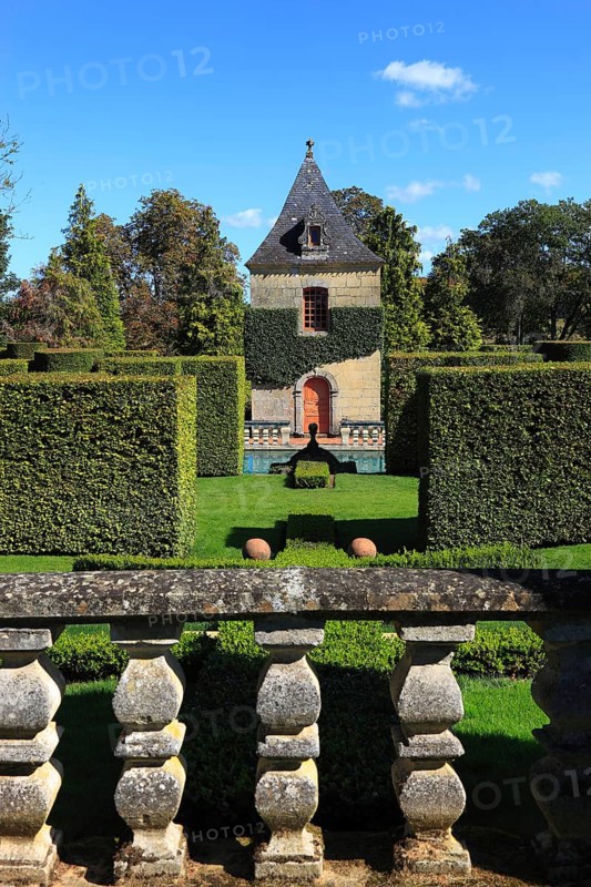 Hedges cut into shape, Jardins du Manoir d'Eyrignac
