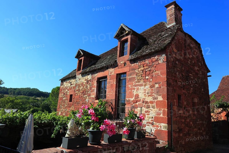 Collonges-la-Rouge, Colonjas