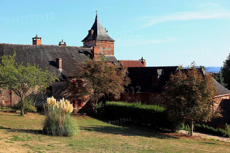 Collonges-la-Rouge, Colonjas