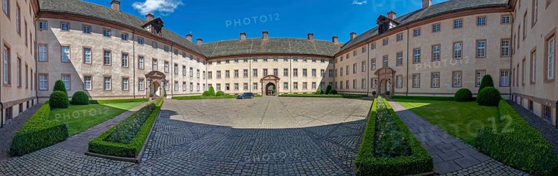 Inner courtyard, panorama