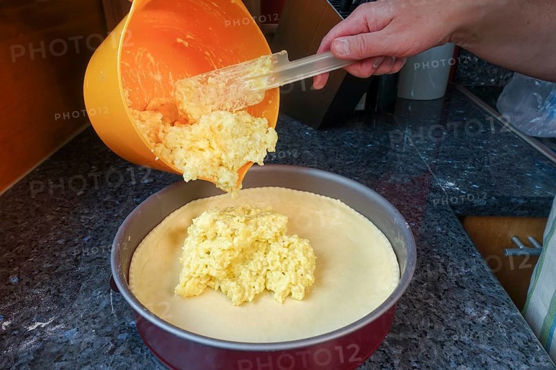 Swabian cuisine, preparing Haertsfeld potato cake