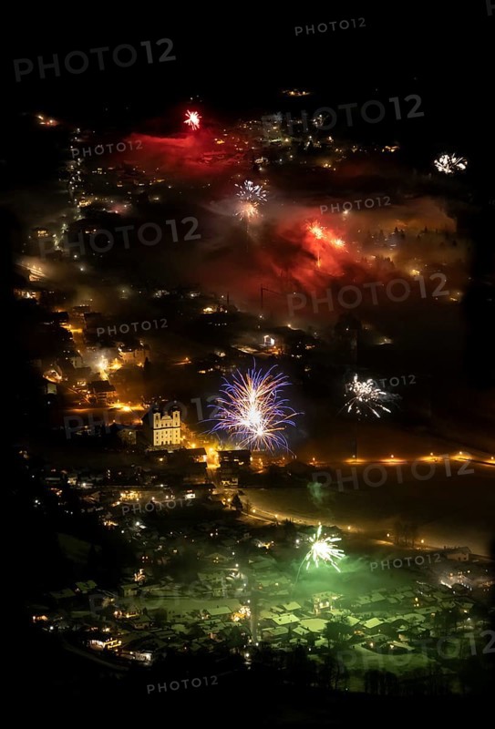 New Year's Eve, fireworks at midnight