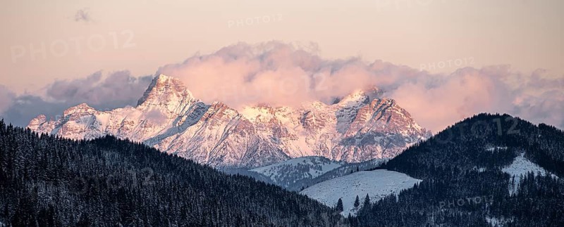 View of the Loferer Steinberge, Alps in winter with snow-covered mountains