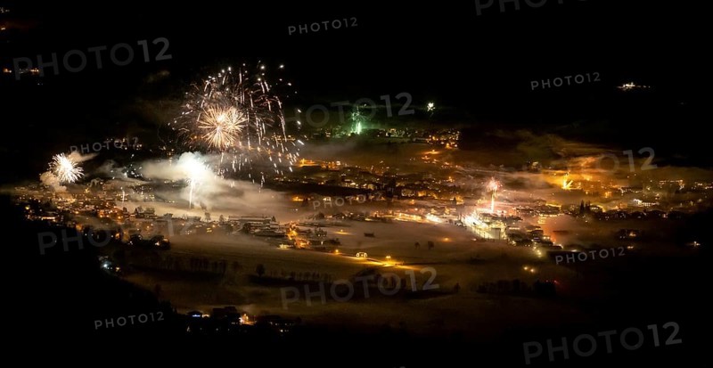 New Year's Eve, fireworks at midnight