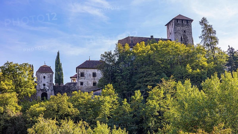 Lebenberg Castle, view from the Marlinger Waalweg