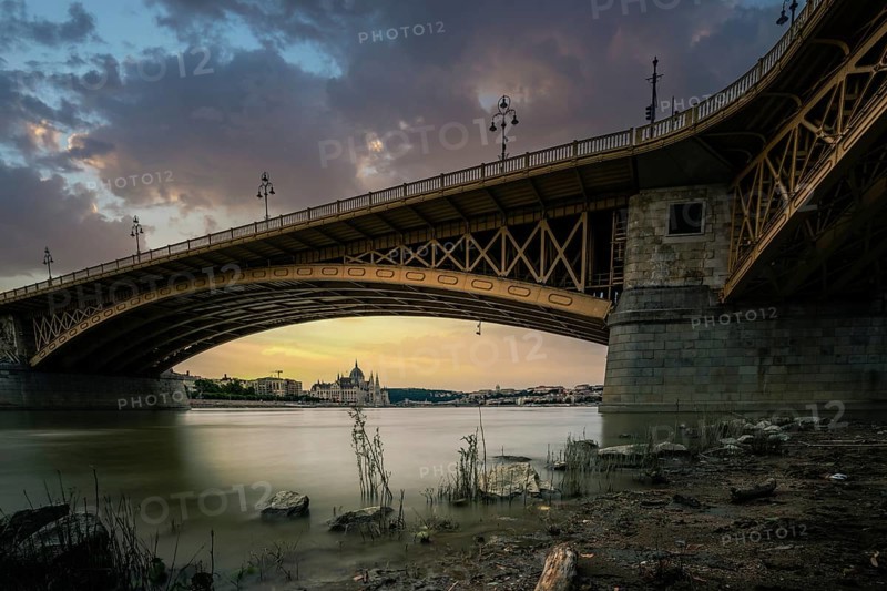 Long exposure on the bank of the Danube, under Margaret Bridge