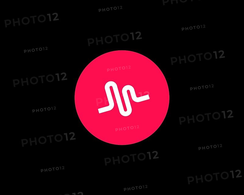 Musical. ly, rotated logo