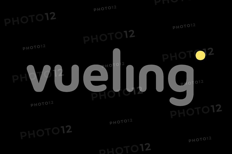 Vueling, Logo