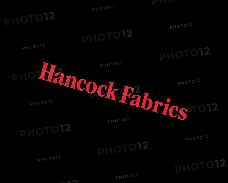 Hancock Fabrics, Twisted Logo