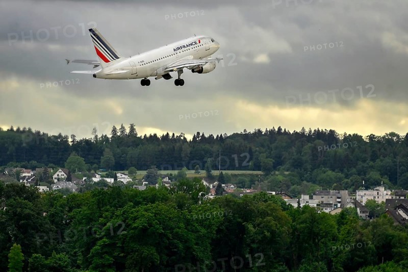 Aircraft Air France, Airbus A318-111