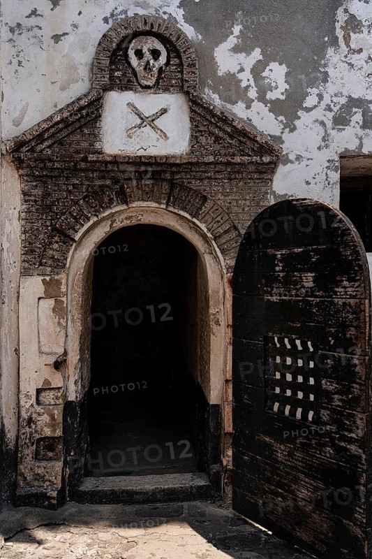 Skull, entrance to dungeon