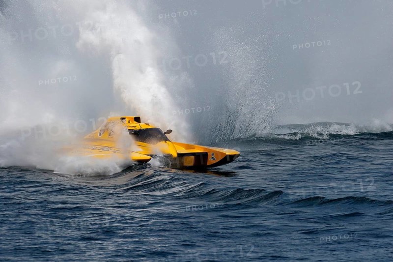 Hydroplane racing on the Saint Lawrence River, Valleyfield