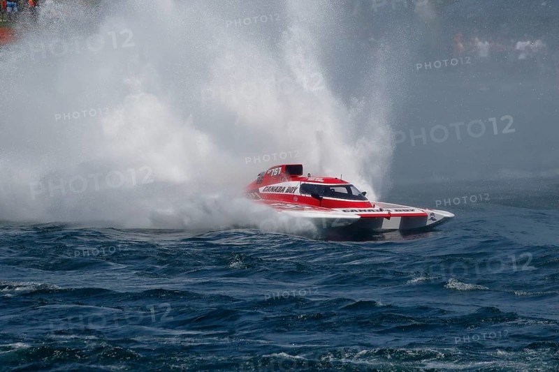 Hydroplane racing on the Saint Lawrence River, Valleyfield