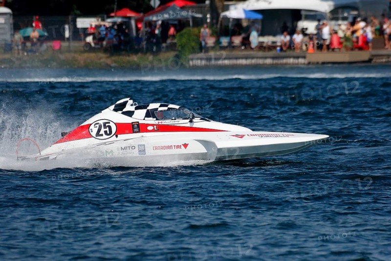 Hydroplane racing on the Saint Lawrence River, Valleyfield