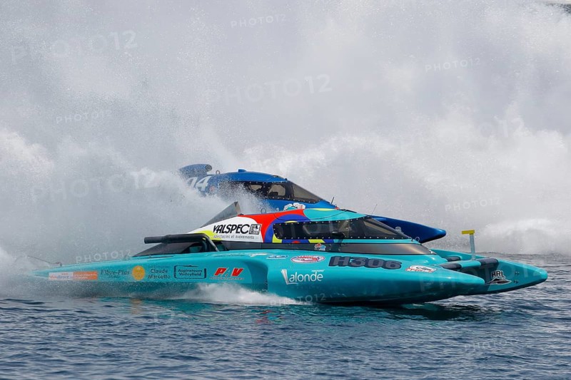 Hydroplane racing on the Saint Lawrence River, Valleyfield
