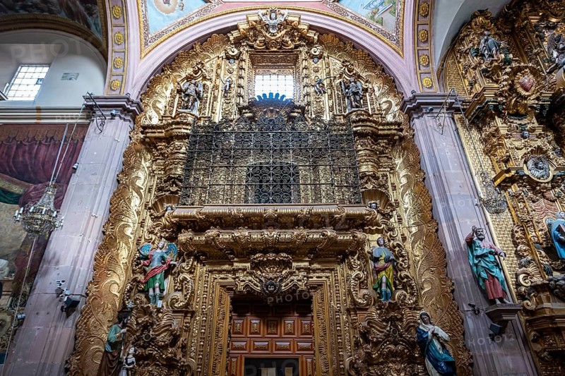Beautiful interior in the Parish of the Sacred Heart of Jesus "Of St. Claire", Unesco site Queretaro