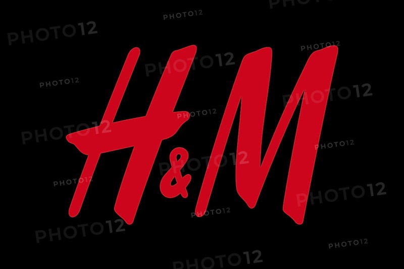 H&M, Logo