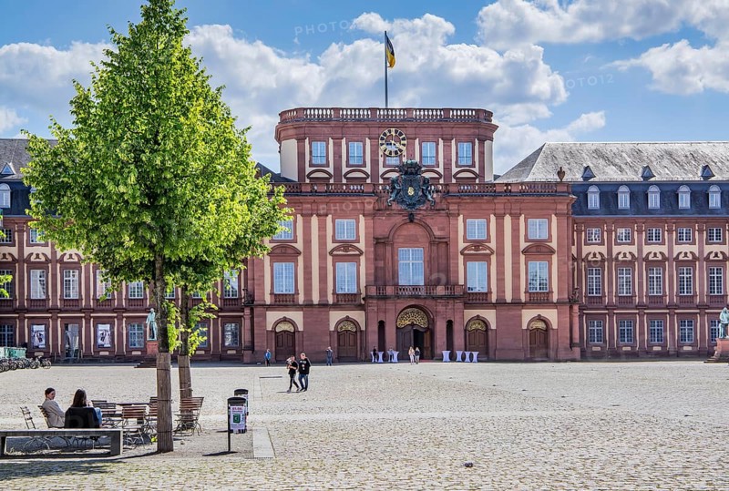 Court of Honour with main portal of the Residence Palace, Mannheim