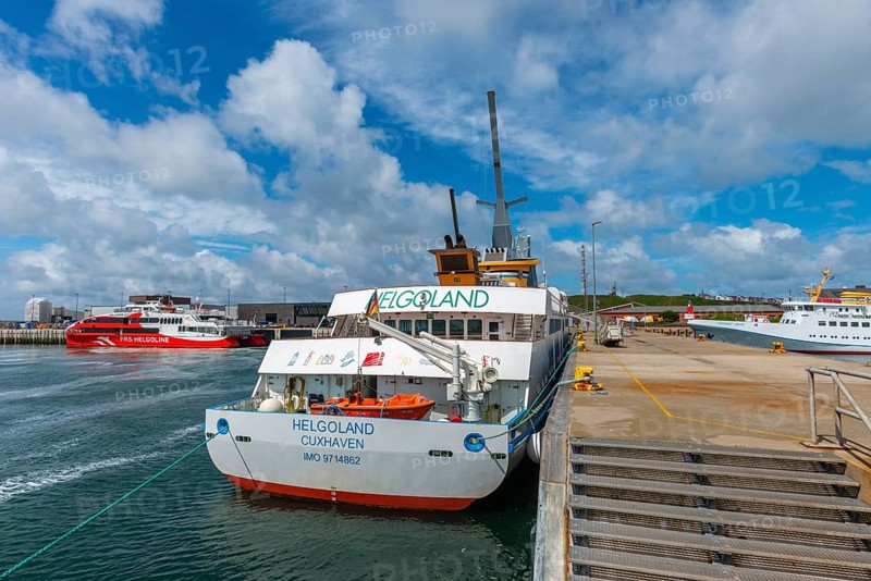 Excursion boats in the outer harbour, lifeboat