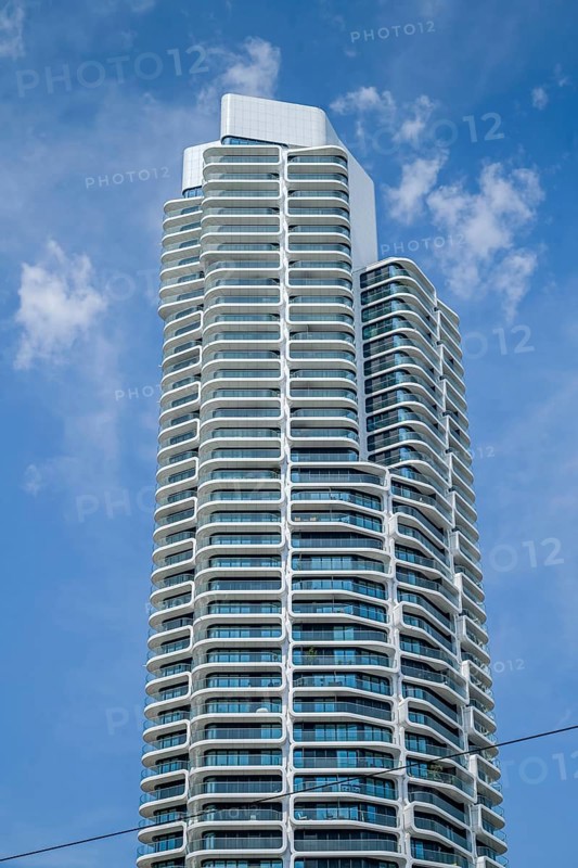 Residential high-rise, Grand Tower