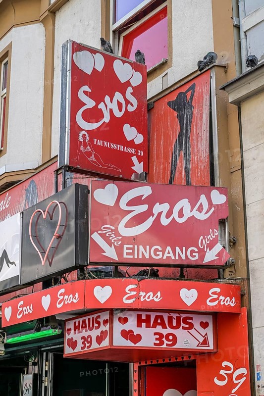 Eros Centre, Cafe Montana