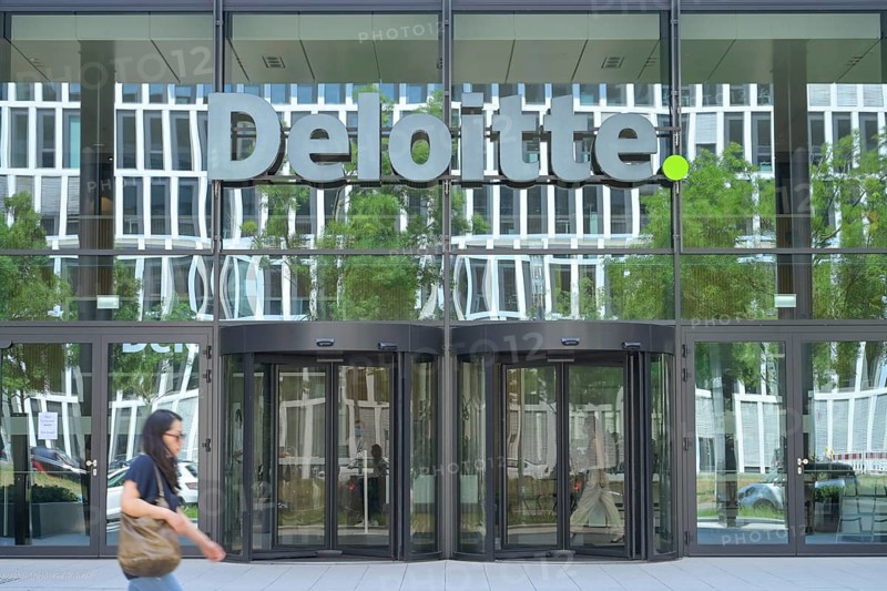 Deloitte Management Consulting, Europa-Allee