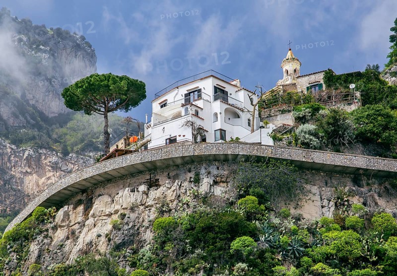 Street on the steep slope above the town centre, Positano