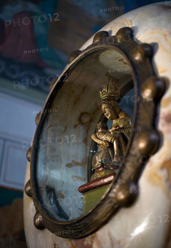 Grace image, grace image shrine in the monastery church