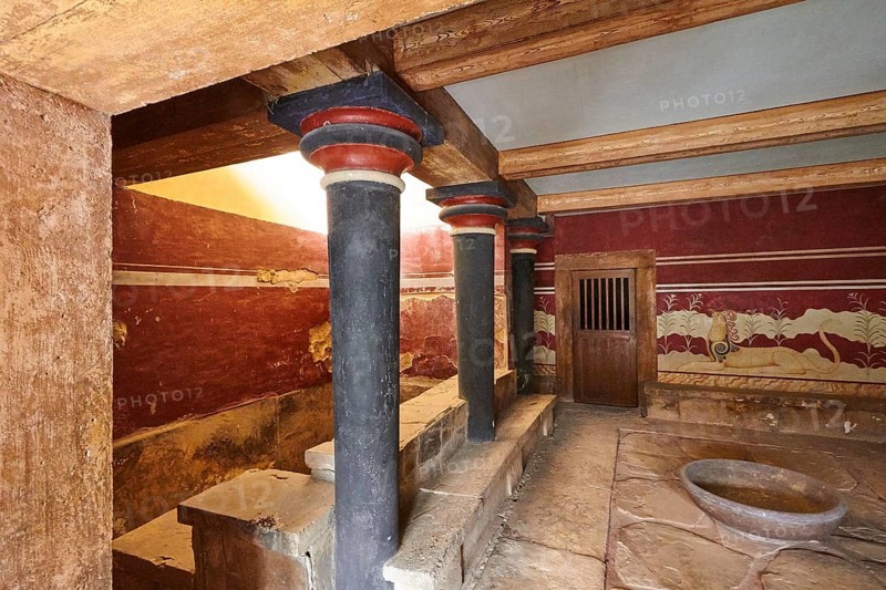 Antechamber of the throne room