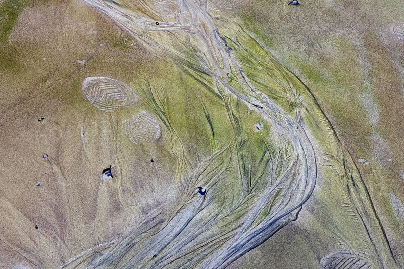 Coloured sand with patterns