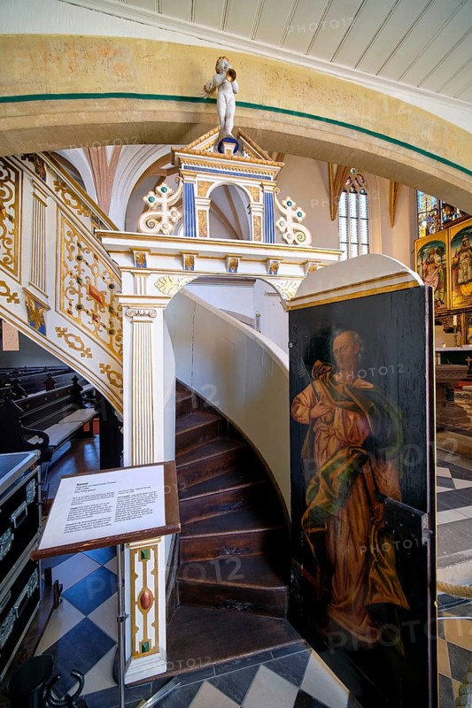 Renaissance pulpit by Daniel Schatz