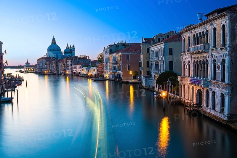 Sunrise on the Grand Canal seen from the Ponte dell' Accademia