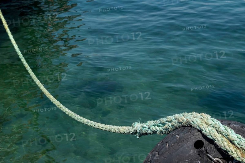 A boat tied with robe