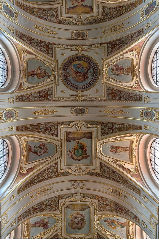 Vaulted ceiling of the Basilica of St. Lorenz