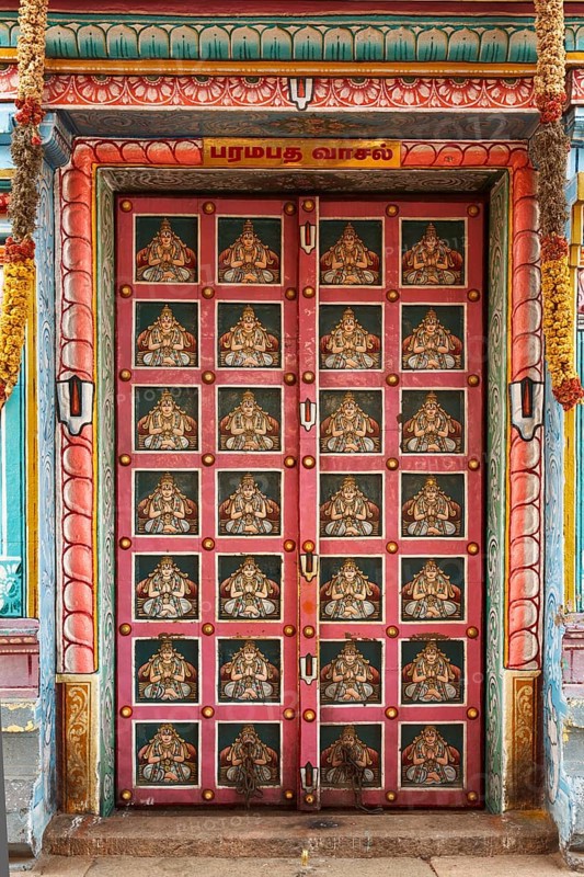 Hindu temple gates. Sri Ranganathaswamy Temple. Tiruchirappalli