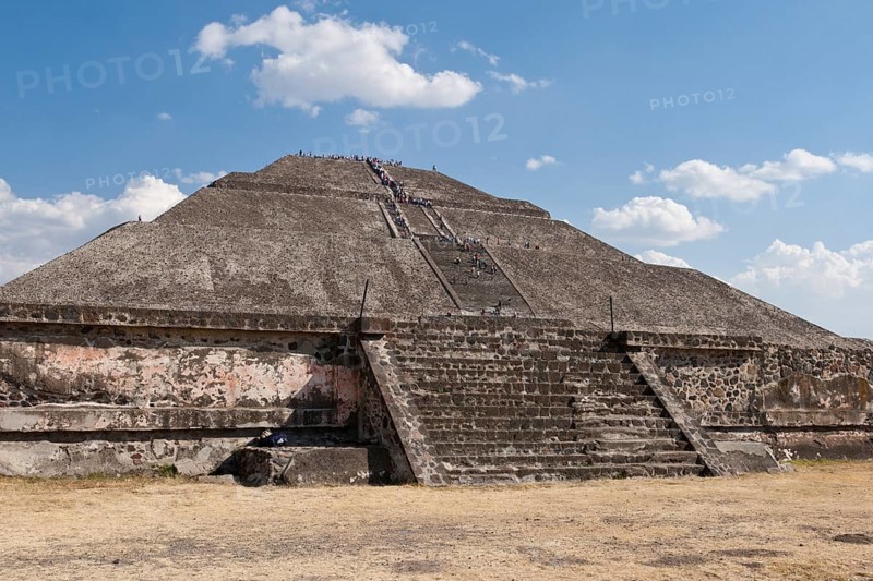 Pyramid of the Sun. Teotihuacan