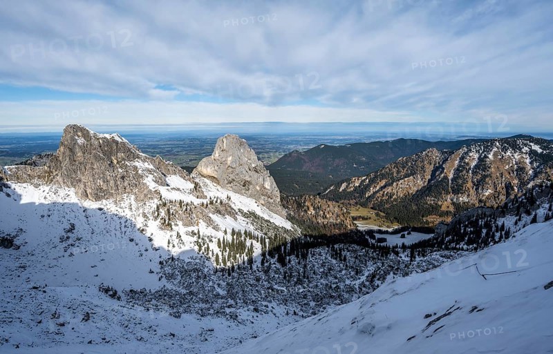 View of rocky peaks
